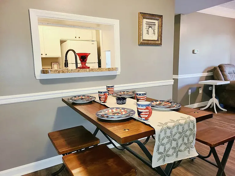 404 Bainbridge Ct #E2 — Photo 32