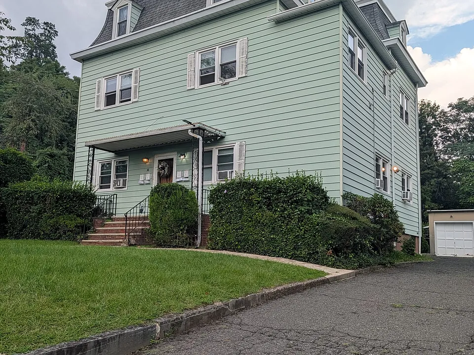 26 Caldwell Ave #2