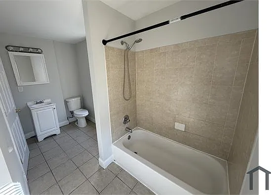 1026 Bennett St — Photo 13