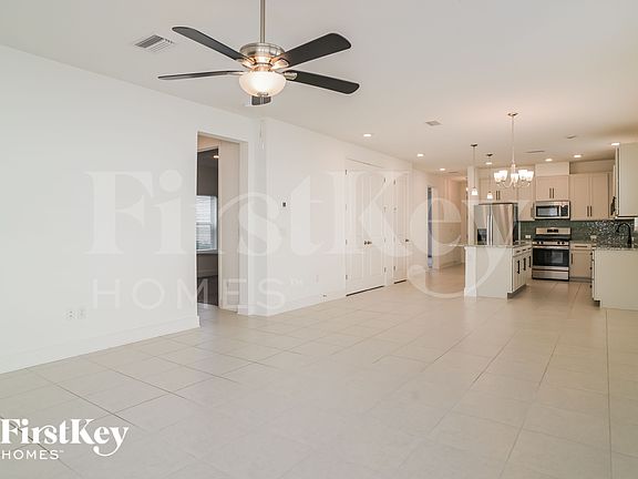 5th image of 34 Alston Dr