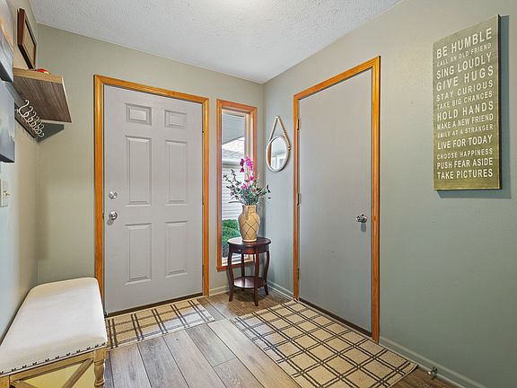 4th image of 6305 Oak Crest Ln #0
