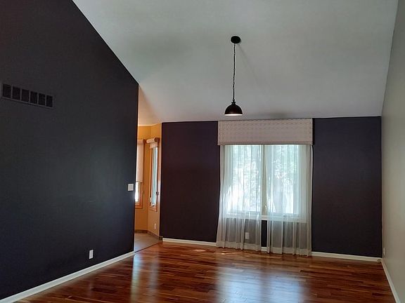 5th image of 4523 Birch Hollow Dr