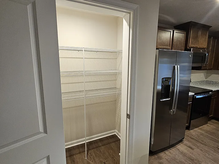 2032 Lewis Creek Cir NE — Photo 6