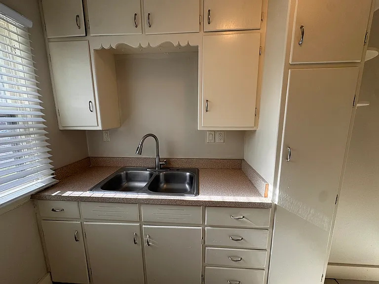 2375 Alpha St #1 — Photo 5