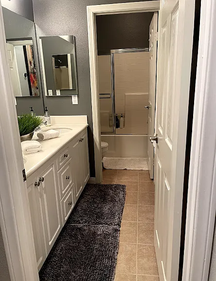 Shared bath