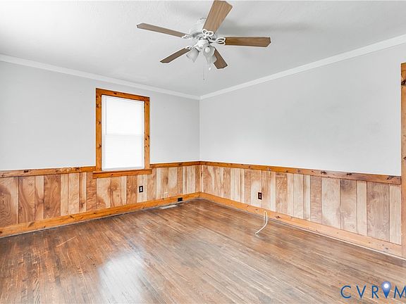 4th image of 3104 Kenyon Ave