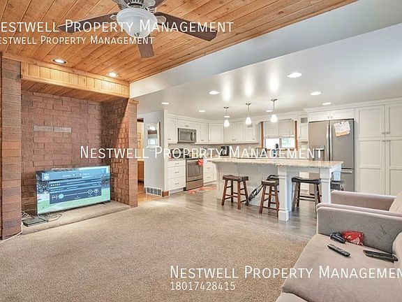 3rd image of 791 W Clover Blossom Cir
