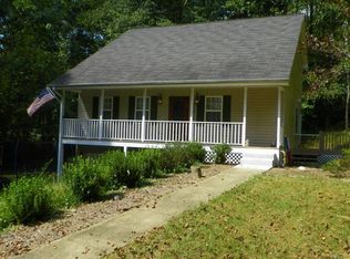 39 Apple Creek Ln, Hendersonville, NC 28792