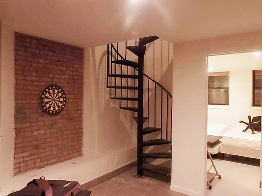 Rented by Owen Olivier, LREB | media 50