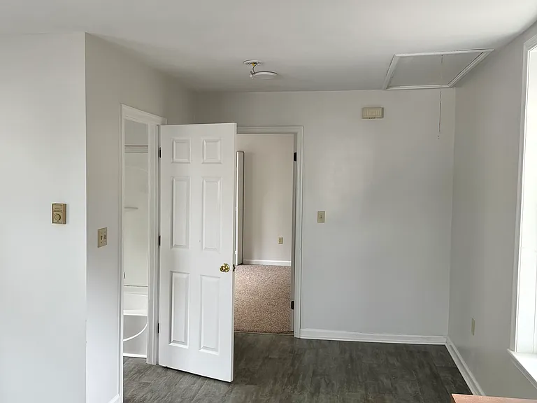 4 S Broad St #2 — Photo 4