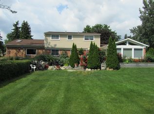 6952 Dublin Fair Rd, Troy, MI 48098