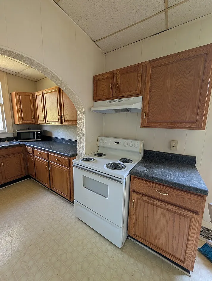 5 bed, 1500 sqft, $600 — Photo 3