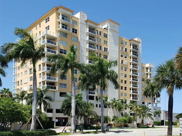 1625 Kennedy Cswy APT 1207C, North Bay Village, FL 33141