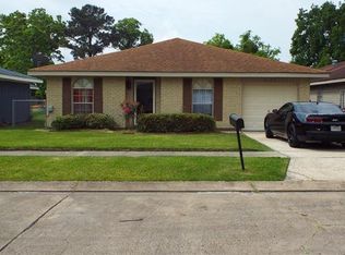 6153 Ray St, Marrero, LA 70072