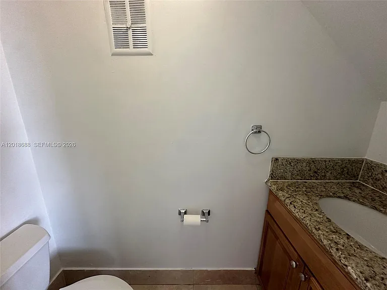 2705 NE 9th Ave #203 — Photo 13
