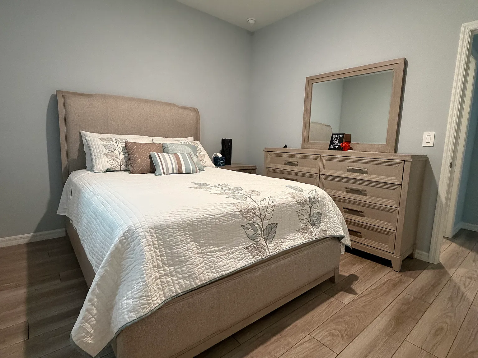 4 bed, 2100 sqft, $1,425 — Photo 3