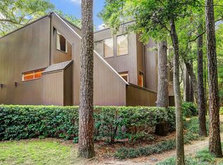 209 Litchfield Ln, Houston, TX 77024