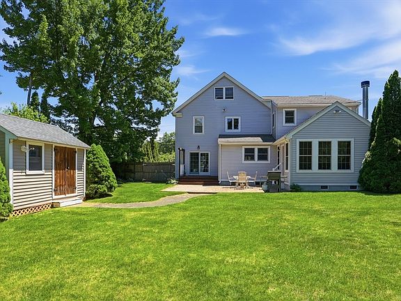 2nd image of 32 Sandy Pond Rd
