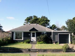 750 Franklin Ave, Bandon, OR 97411