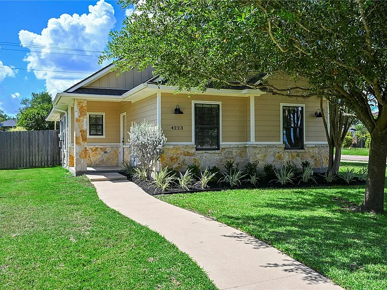 4223 Candace Ct — Photo 1