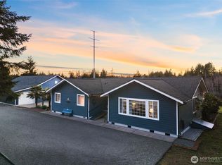5540 SW Old Clifton Rd, Pt Orchard, WA 98367