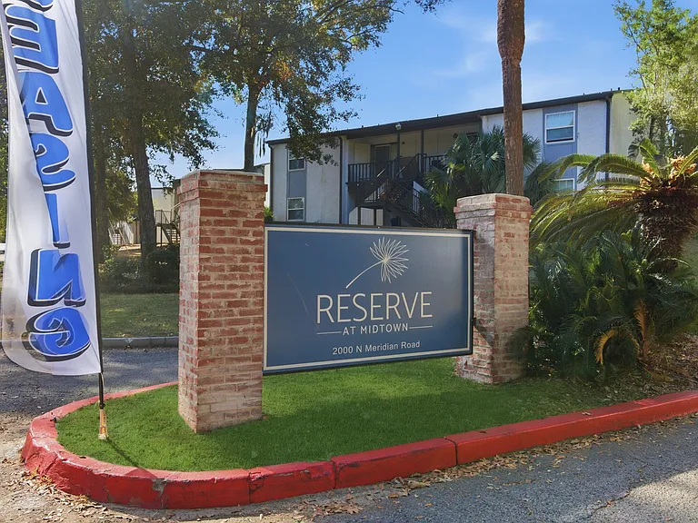 Reserve at Midtown — Photo 27