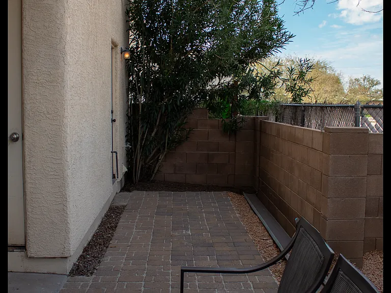 2875 E Vespers Pl — Photo 18