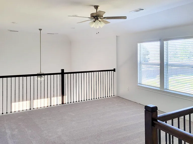 25737 Damask Dr — Photo 27