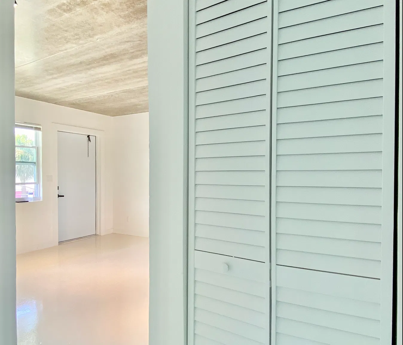 2 bed, 800 sqft, $2,195 — Photo 3