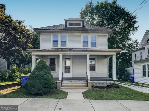 218 N Main St, Jacobus, PA 17407