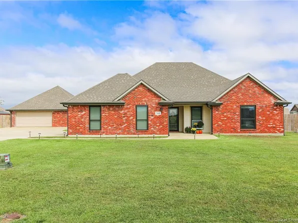7442 Palomino Dr, Iowa, LA 70647