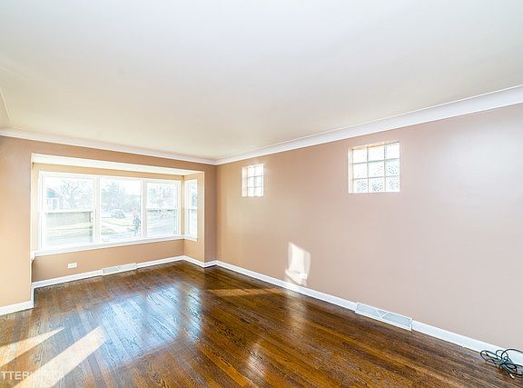 3rd image of 3644 S 57th Ave