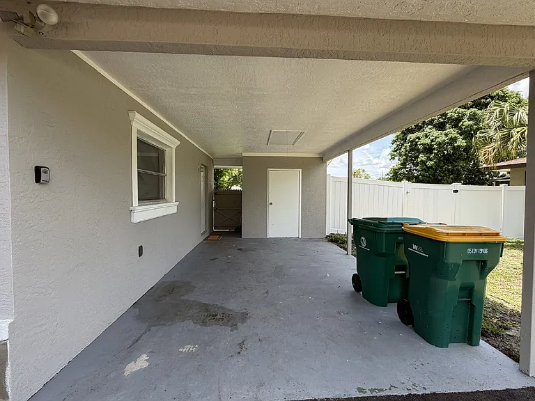 4093 Drance St — Photo 27