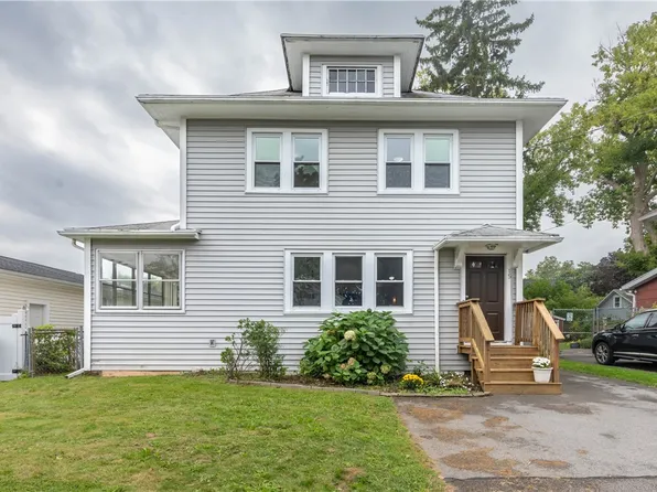 15 Meriden St, Rochester, NY 14612