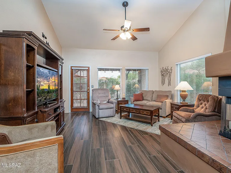 7601 N Calle Sin Envidia #40 — Photo 9