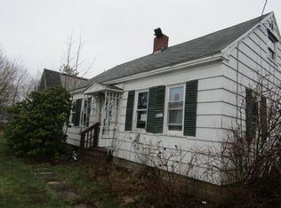 7 Myrtle St, Richmond, ME 04357