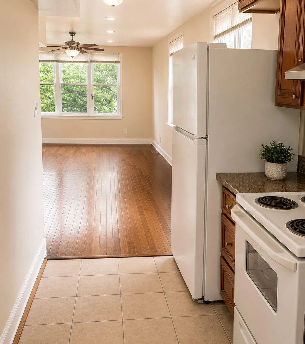 1 bed, 1.0 bath, 815 sqft, $1,330 — Photo 4