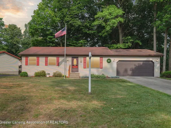 2354 Park Ln, Holt, MI 48842