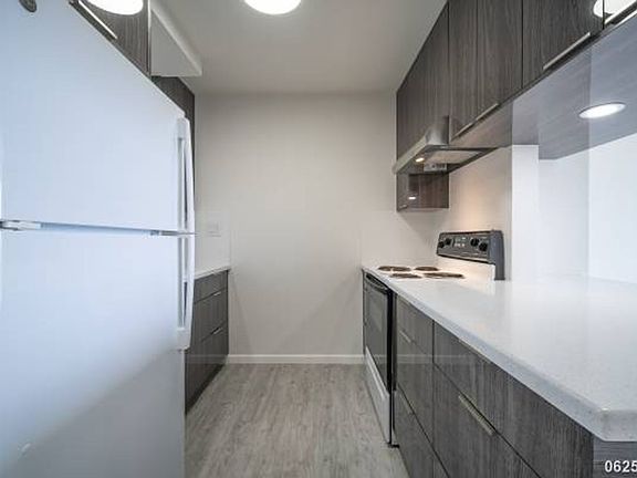5th image of 4970 Kilauea Ave APT 402
