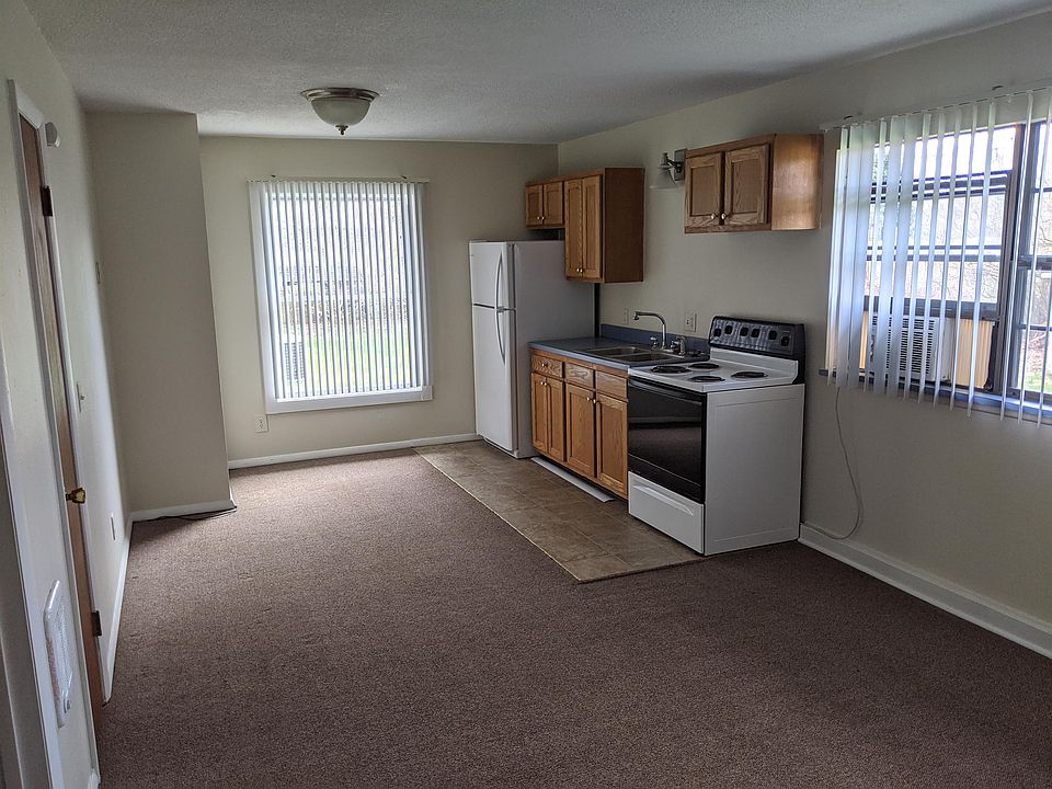 1st image of 4868 Greenfield Dr #2