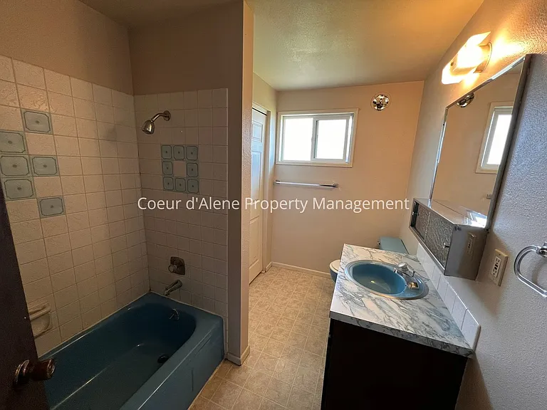 500-10 W Golden Sun Ct — Photo 8