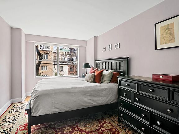 4th image of 230 E 79th St APT 4F