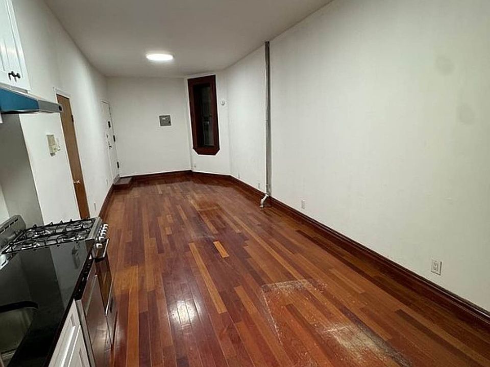 2nd image of 1257 Park Ave APT 1S