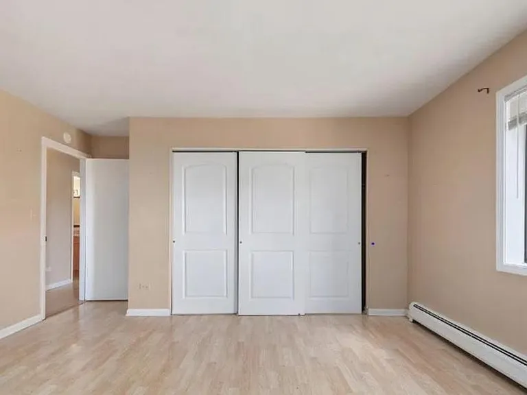 238 E Bailey Rd — Photo 6