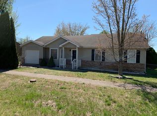 105 Tulip Ct, Radcliff, KY 40160