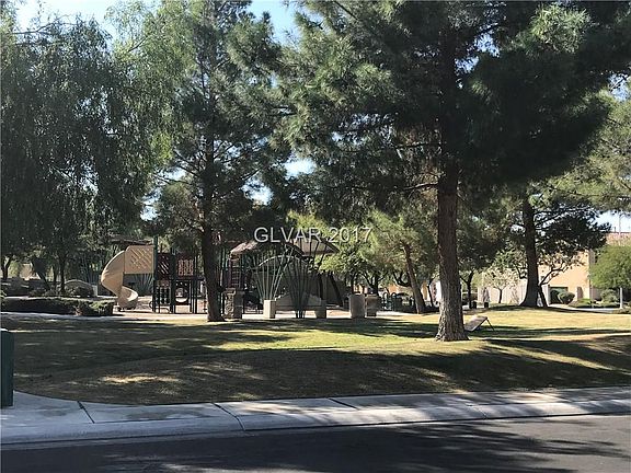 2nd image of 1840 Barrel Oak Ave