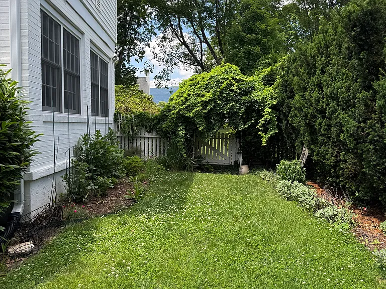 2 Wiley Ct — Photo 33