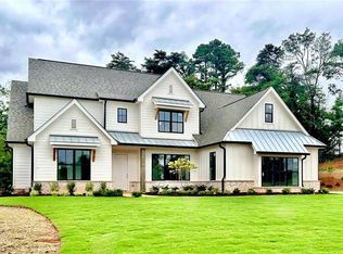 127 Palisade Dr, Rydal, GA 30171