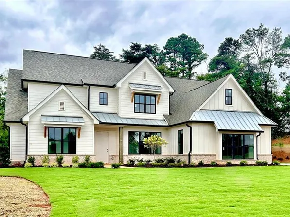 127 Palisade Dr, Rydal, GA 30171