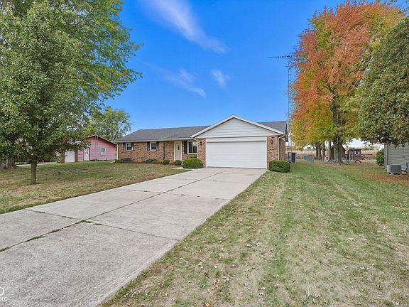 2nd image of 7004 E County Road 550 S